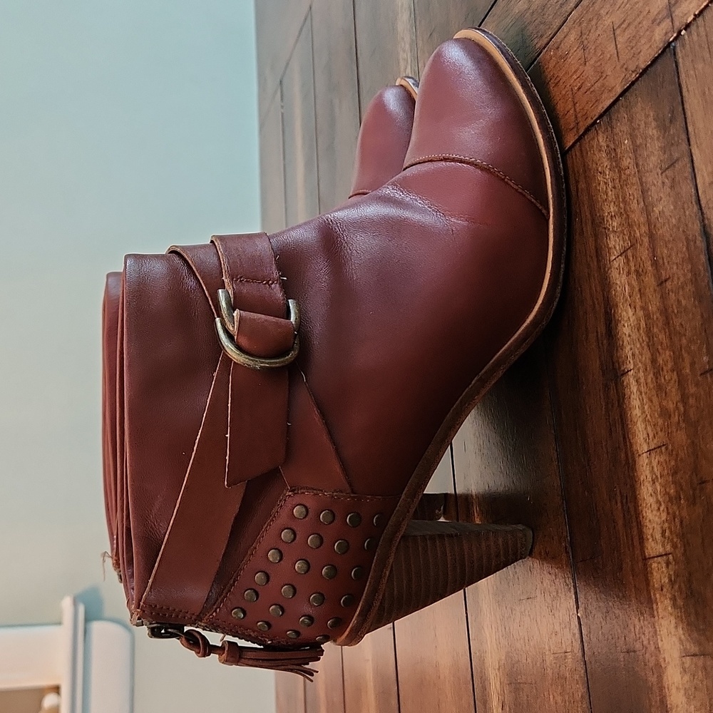 PLENTY by Tracy Reese Womens Leather Bootie size Eur 38 / US 7.5